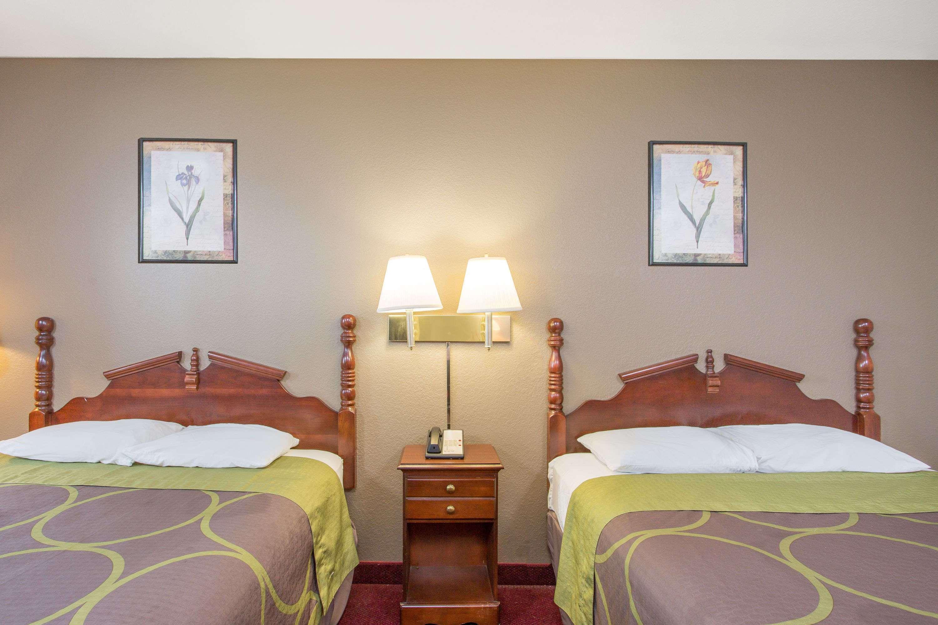 Knights Inn Glade Spring Dış mekan fotoğraf