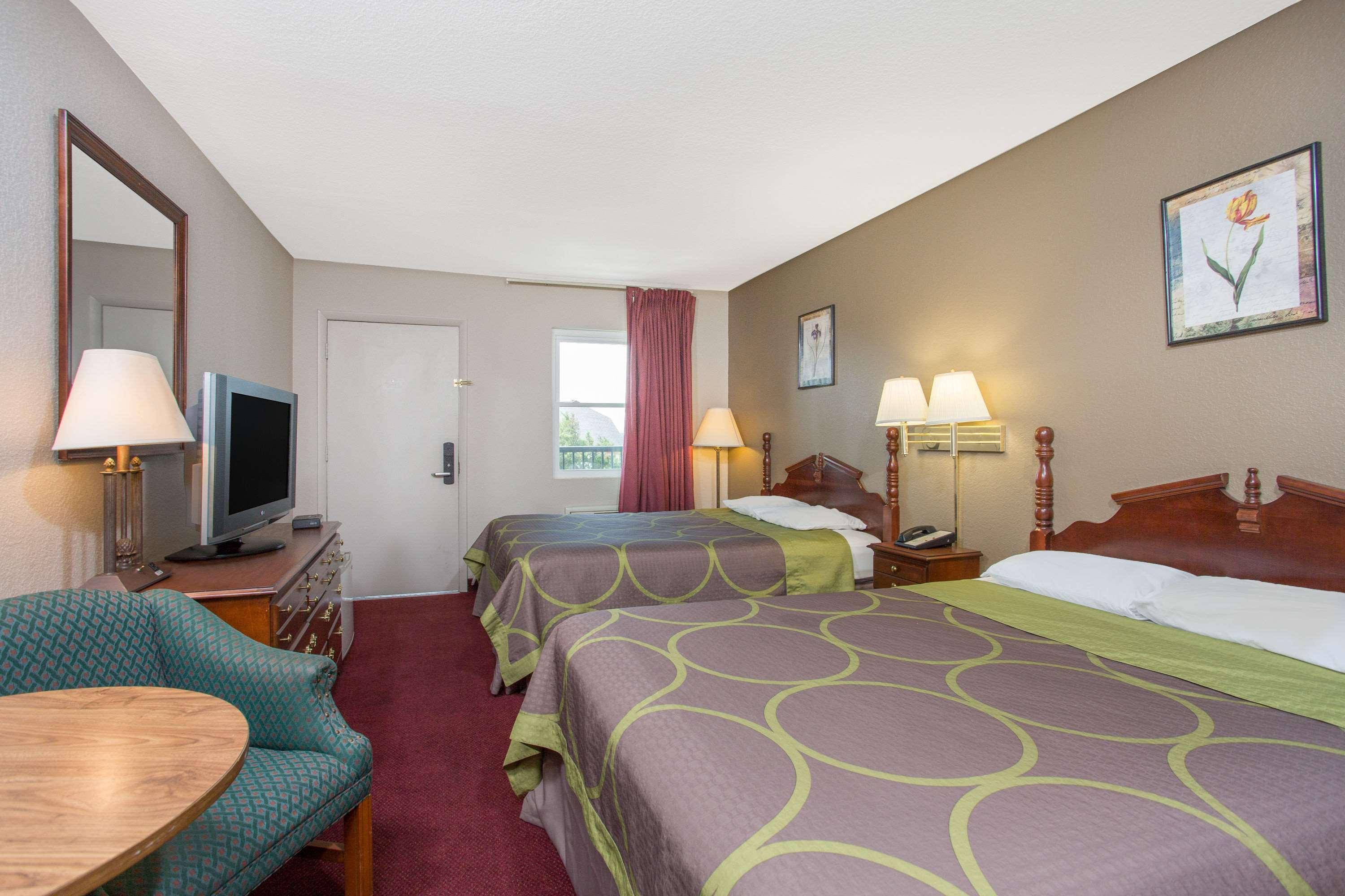 Knights Inn Glade Spring Dış mekan fotoğraf