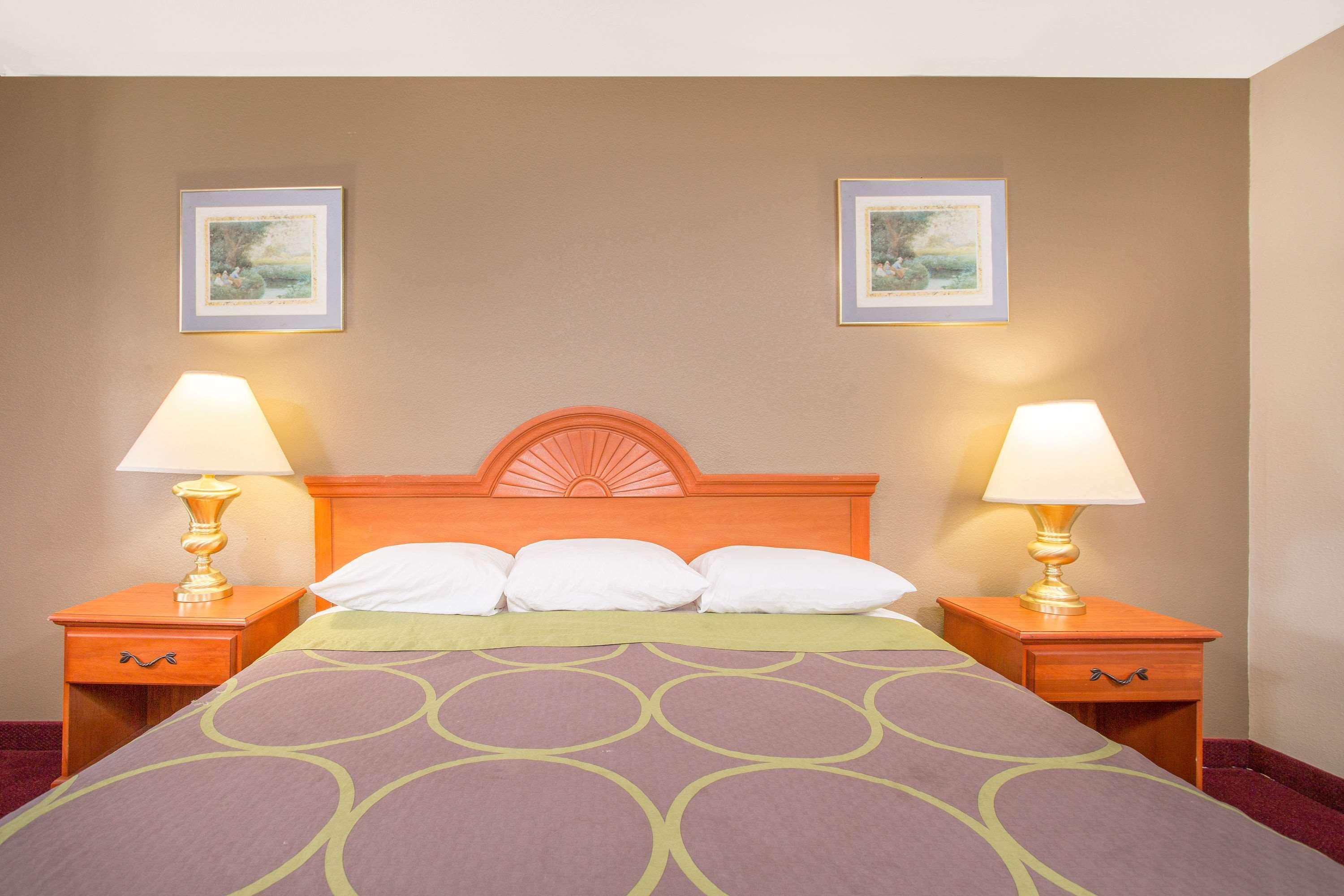 Knights Inn Glade Spring Dış mekan fotoğraf