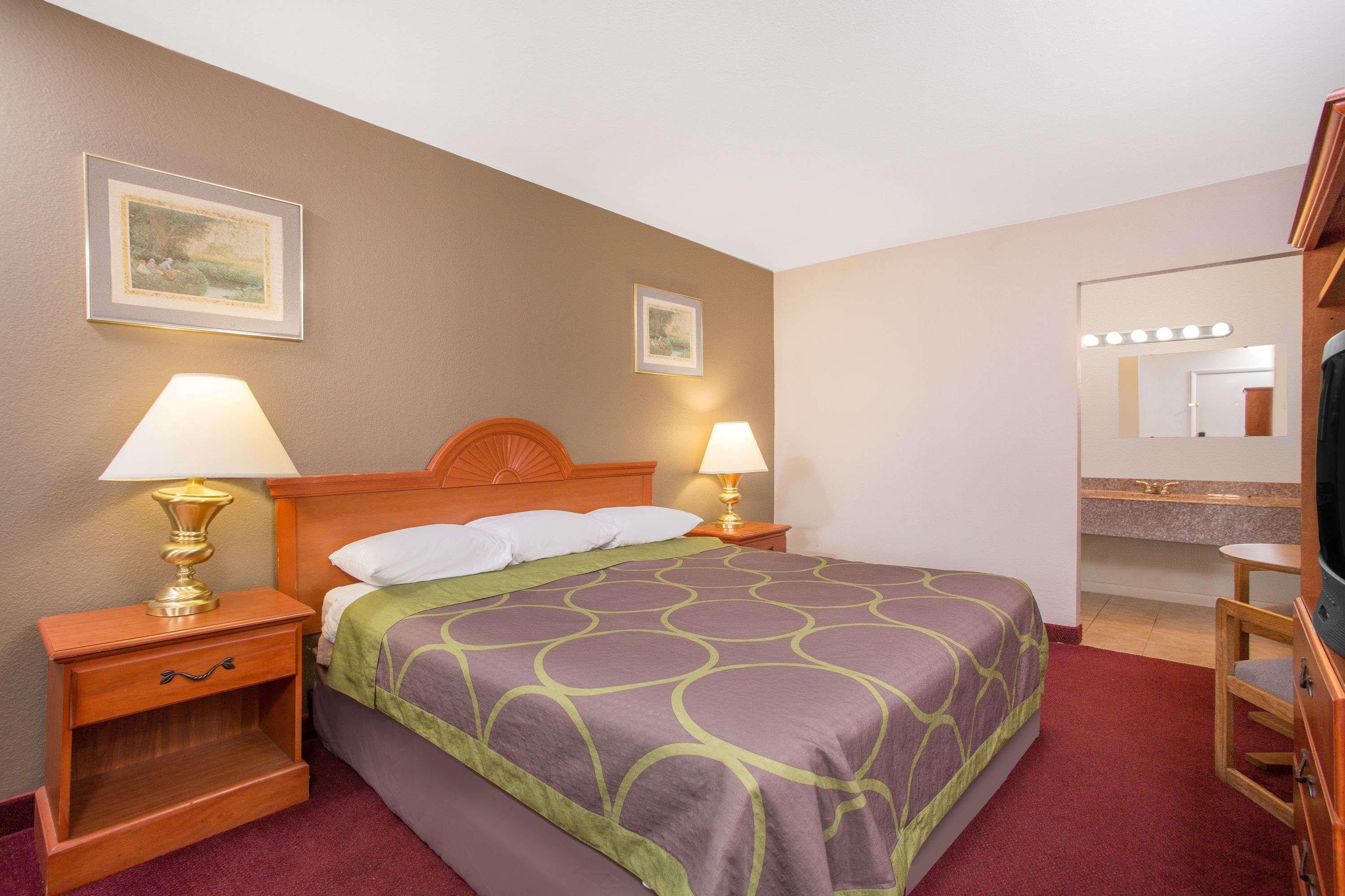 Knights Inn Glade Spring Dış mekan fotoğraf